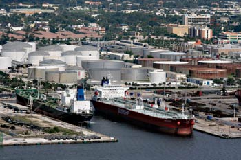 Vecenergys petroleum offloading facilities at Port Everglades in Ft. Lauderdale, FL. The division also builds and operates port terminals and biodiesel production plants, among other ventures.
