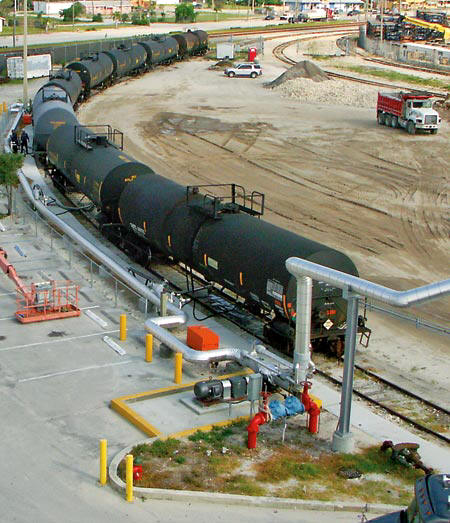 South Florida Materials Corp.'s new railcar facility at the Port of Palm Beach can unload eight asphalt railcars at a time. (Photos by Carl Thiemann)